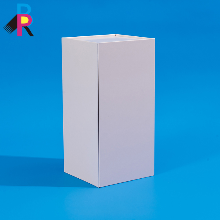 white magnetic gift box6